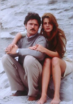 Patrick BERGIN (Martin Burney) , Julia ROBERTS (Laura Burney)